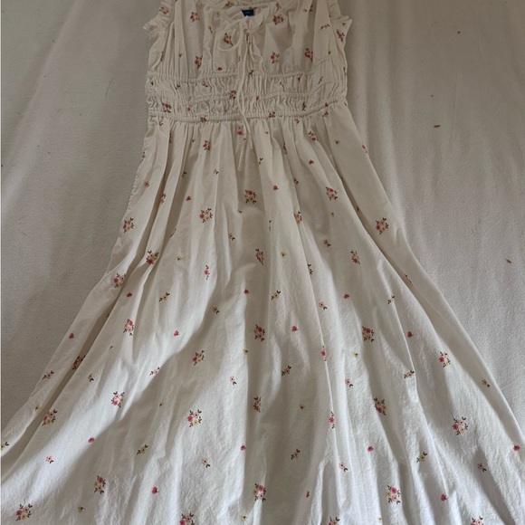 White Floral Midi Sundress - Brand: - Picture 3 of 3